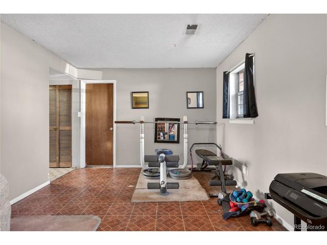 4581 Fullerton Ct, Denver, CO 80239