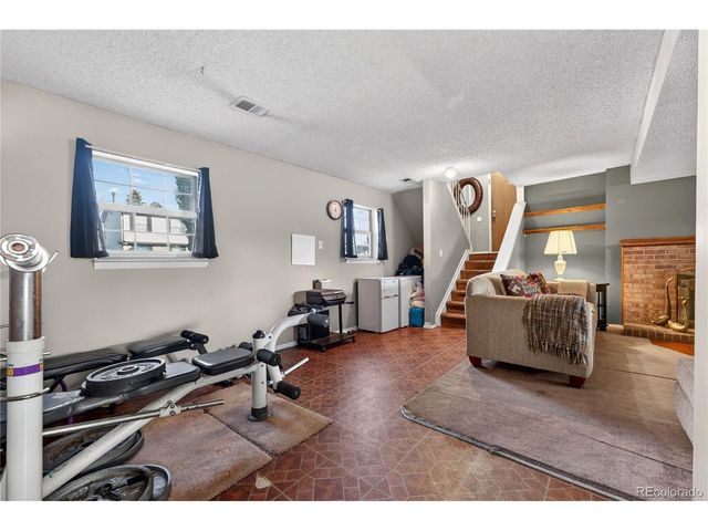 4581 Fullerton Ct, Denver, CO 80239