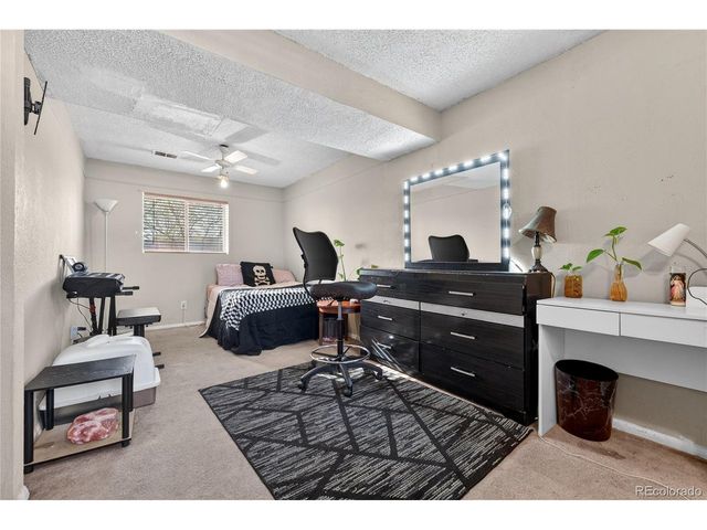 4581 Fullerton Ct, Denver, CO 80239