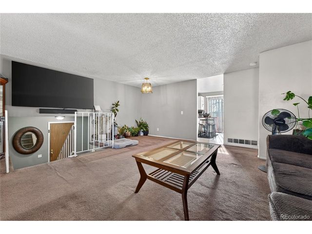 4581 Fullerton Ct, Denver, CO 80239