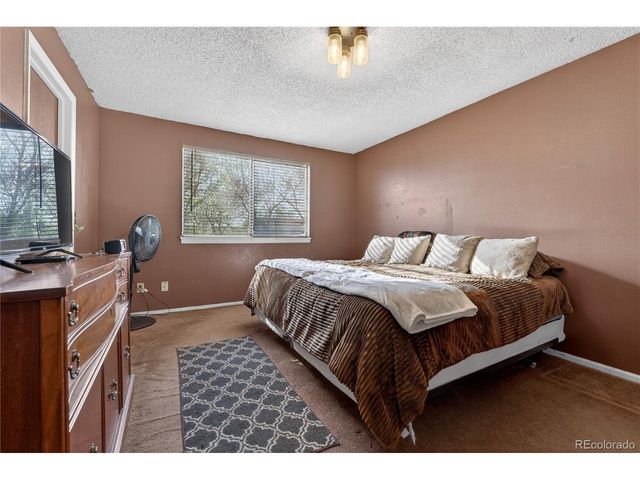 4581 Fullerton Ct, Denver, CO 80239