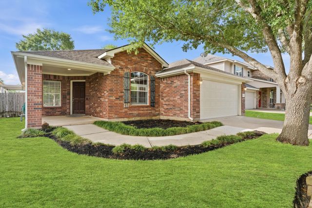 18815 Cluster Oaks Drive, Magnolia, TX 77355