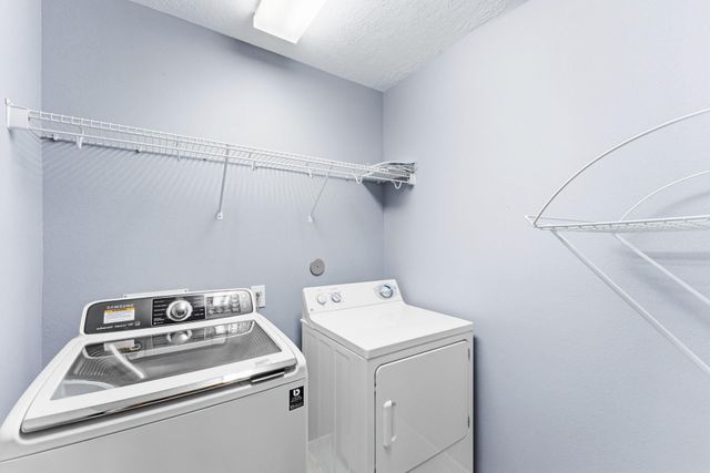 18815 Cluster Oaks Drive, Magnolia, TX 77355