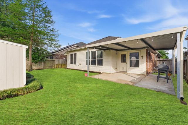 18815 Cluster Oaks Drive, Magnolia, TX 77355