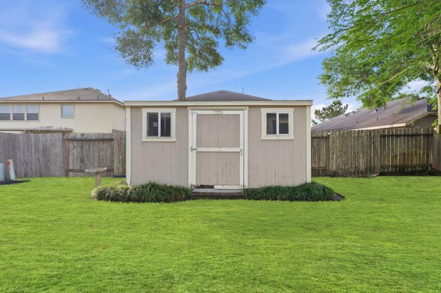 18815 Cluster Oaks Drive, Magnolia, TX 77355