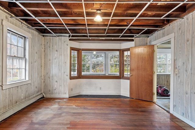 51 Crescent Street, Wakefield, MA 01880