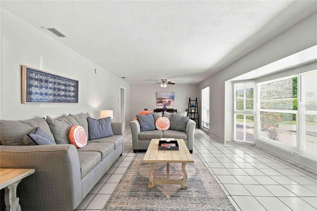 7815 18TH AVENUE NW, Bradenton, FL 34209