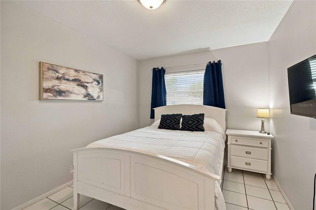 7815 18TH AVENUE NW, Bradenton, FL 34209