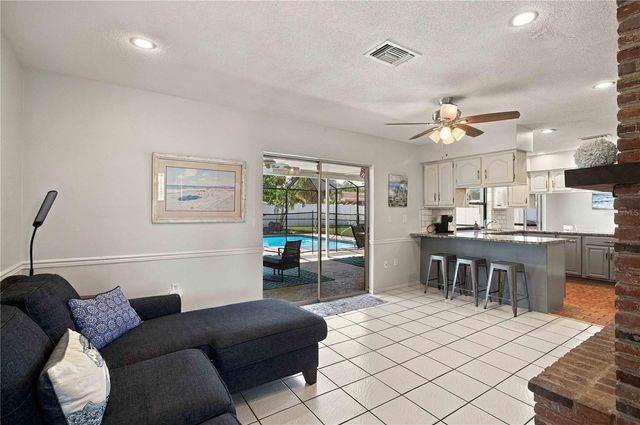 7815 18TH AVENUE NW, Bradenton, FL 34209