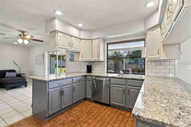 7815 18TH AVENUE NW, Bradenton, FL 34209