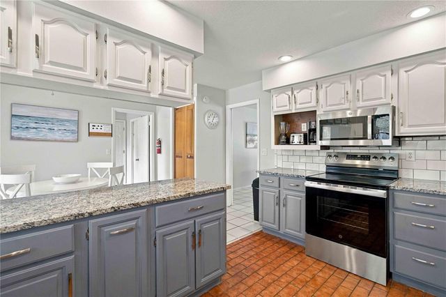 7815 18TH AVENUE NW, Bradenton, FL 34209