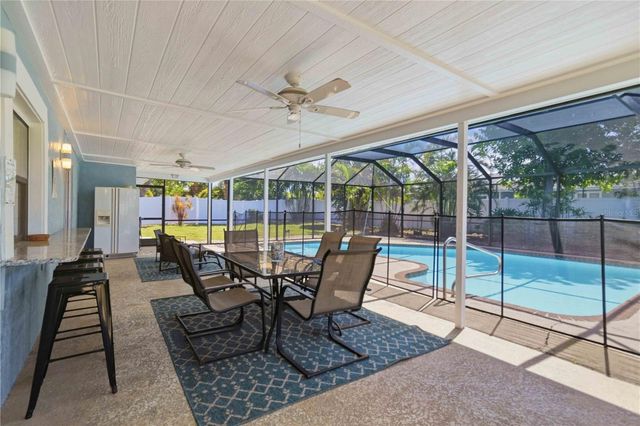 7815 18TH AVENUE NW, Bradenton, FL 34209