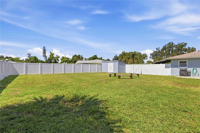 7815 18TH AVENUE NW, Bradenton, FL 34209