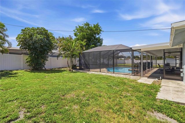 7815 18TH AVENUE NW, Bradenton, FL 34209