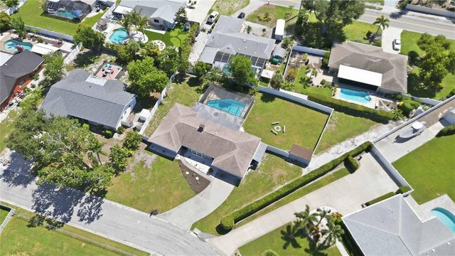 7815 18TH AVENUE NW, Bradenton, FL 34209