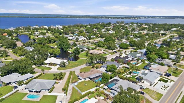 7815 18TH AVENUE NW, Bradenton, FL 34209