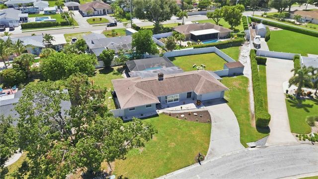 7815 18TH AVENUE NW, Bradenton, FL 34209