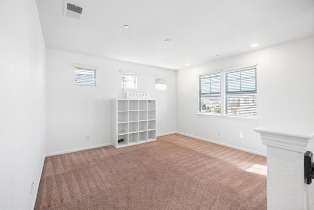 9362 Bear Grass Cir, Sacramento, CA 95829