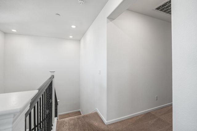 9362 Bear Grass Cir, Sacramento, CA 95829