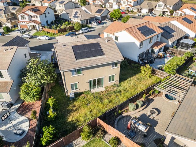 9362 Bear Grass Cir, Sacramento, CA 95829