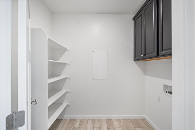 9362 Bear Grass Cir, Sacramento, CA 95829