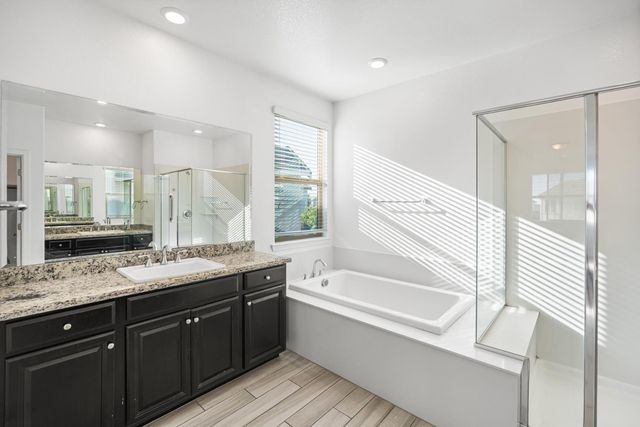 9362 Bear Grass Cir, Sacramento, CA 95829