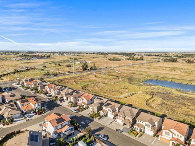 9362 Bear Grass Cir, Sacramento, CA 95829