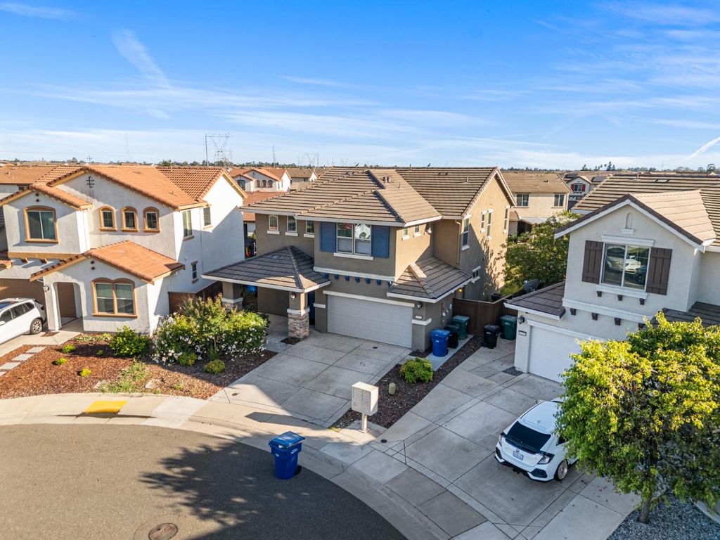 9362 Bear Grass Cir, Sacramento, CA 95829