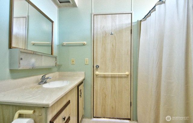 172 Nix Lane, Centralia, WA 98531