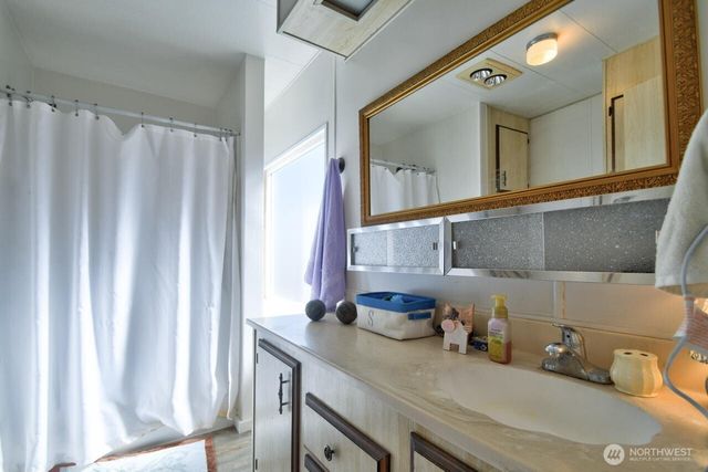 172 Nix Lane, Centralia, WA 98531