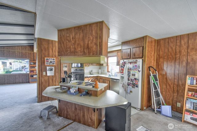 172 Nix Lane, Centralia, WA 98531