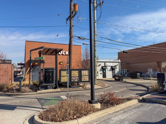 8347 Grand Avenue, River Grove, IL 60171