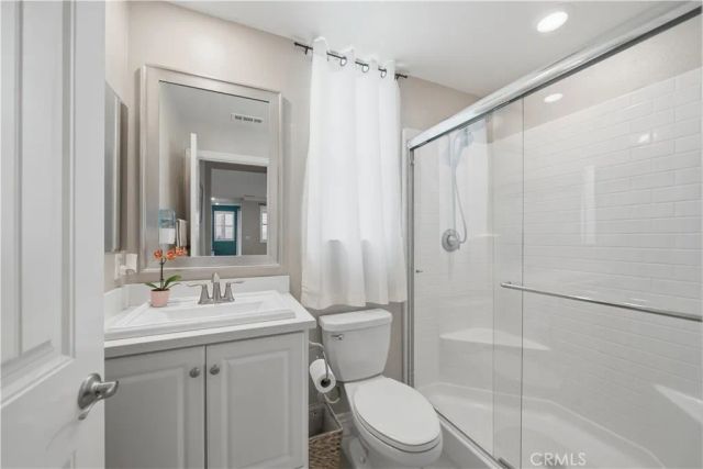 45725 Middle Gate Court, Temecula, CA 92592