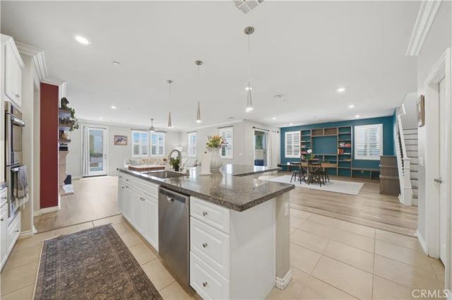 45725 Middle Gate Court, Temecula, CA 92592
