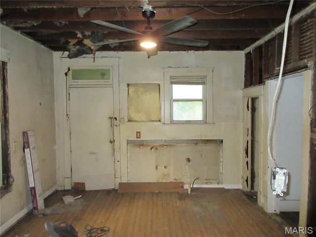 2403 Grand Avenue, Granite City, IL 62040