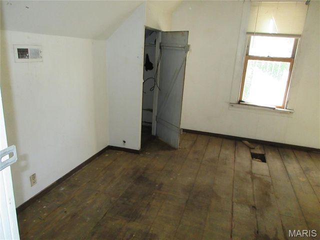2403 Grand Avenue, Granite City, IL 62040