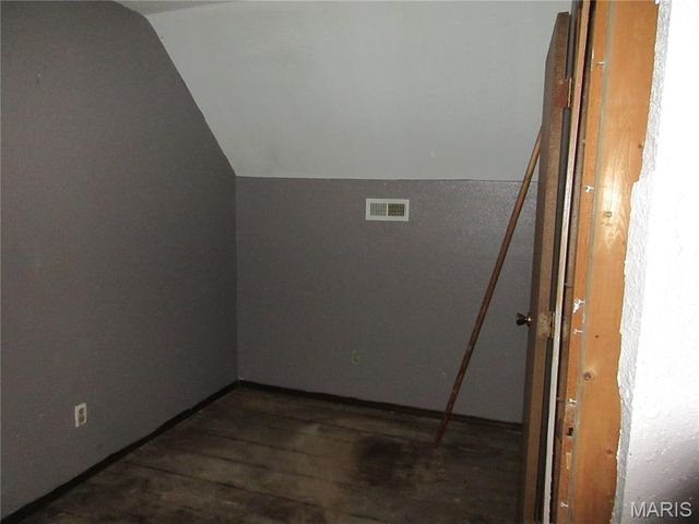 2403 Grand Avenue, Granite City, IL 62040