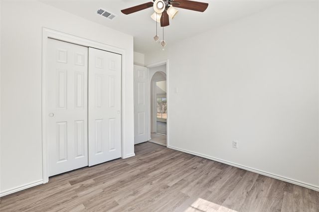 1202 Ivybridge DR, Pflugerville, TX 78660