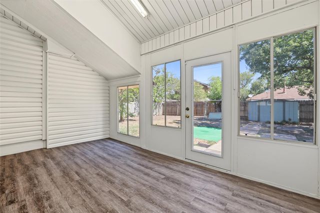 1202 Ivybridge DR, Pflugerville, TX 78660