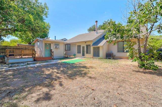 1202 Ivybridge DR, Pflugerville, TX 78660