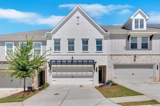 1086 Mornington Way, Marietta, GA 30008