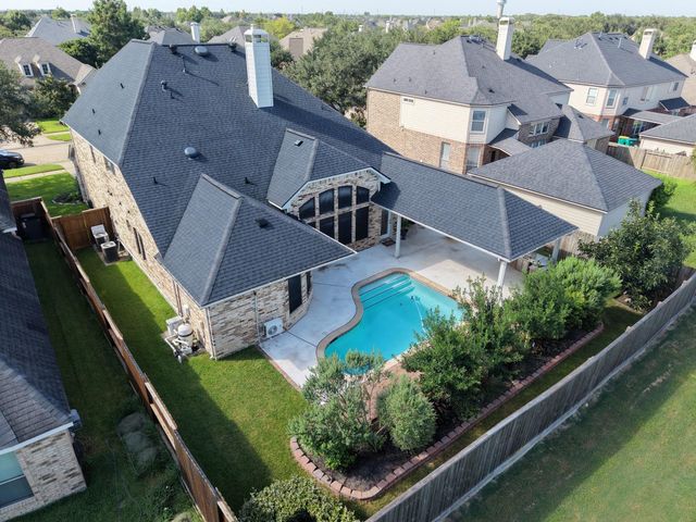 2814 Keagan Falls Drive, Manvel, TX 77578