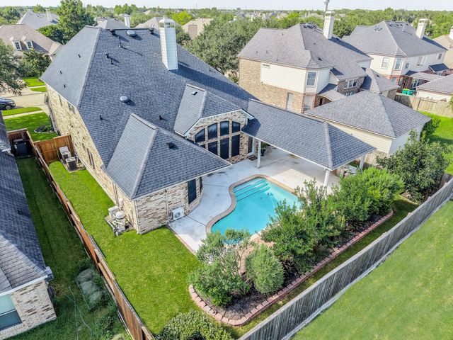 2814 Keagan Falls Drive, Manvel, TX 77578