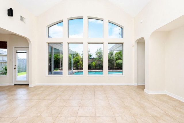 2814 Keagan Falls Drive, Manvel, TX 77578