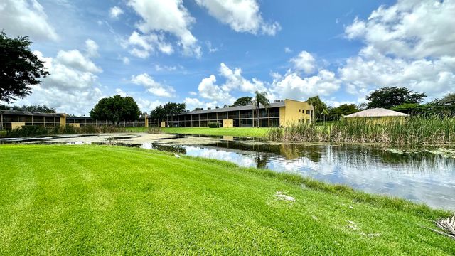 1632 Meadows Circle W, Boynton Beach, FL 33436