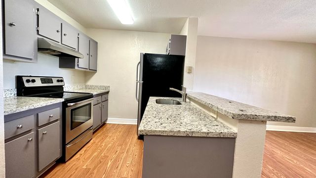 1632 Meadows Circle W, Boynton Beach, FL 33436