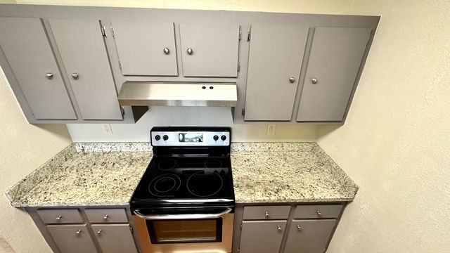 1632 Meadows Circle W, Boynton Beach, FL 33436
