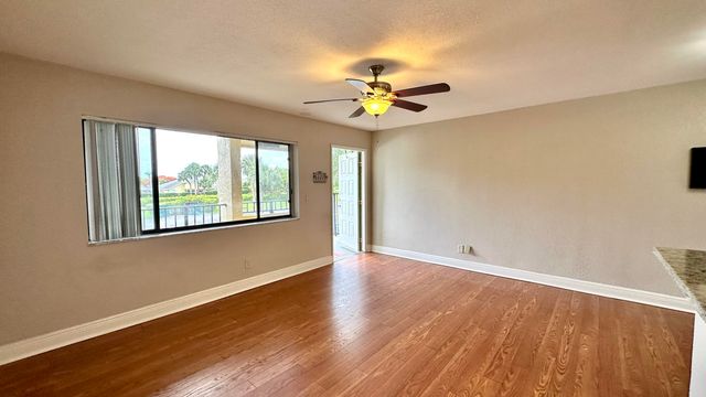 1632 Meadows Circle W, Boynton Beach, FL 33436