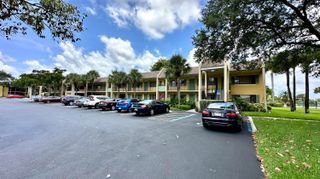 1632 Meadows Circle W, Boynton Beach, FL 33436