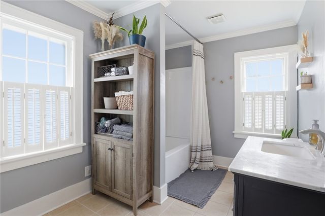 71 Curtice Rd, Irondequoit, NY 14617